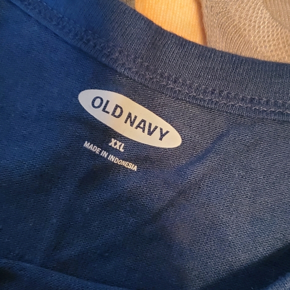 Old Navy Just Beachy turquoise sleeveless shirt - Picture 3 of 3